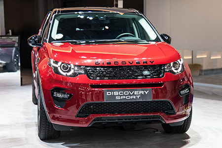 AdobeStock 297622979 Discovery Sport 450px